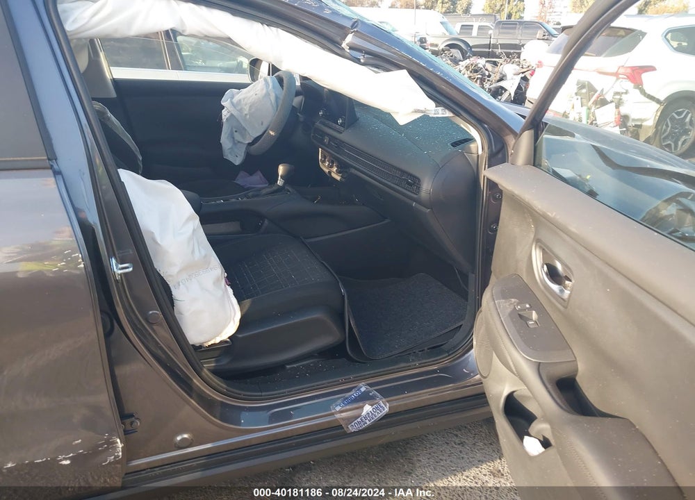 2025 HONDA HR-V 2WD LX VIN: 3CZRZ1H33SM714748
