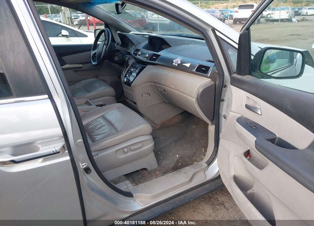 2011 HONDA ODYSSEY EX-L VIN: 5FNRL5H6XBB066726