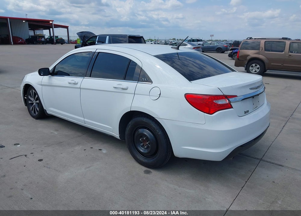 2014 CHRYSLER 200 TOURING VIN: 1C3CCBBG3EN117015