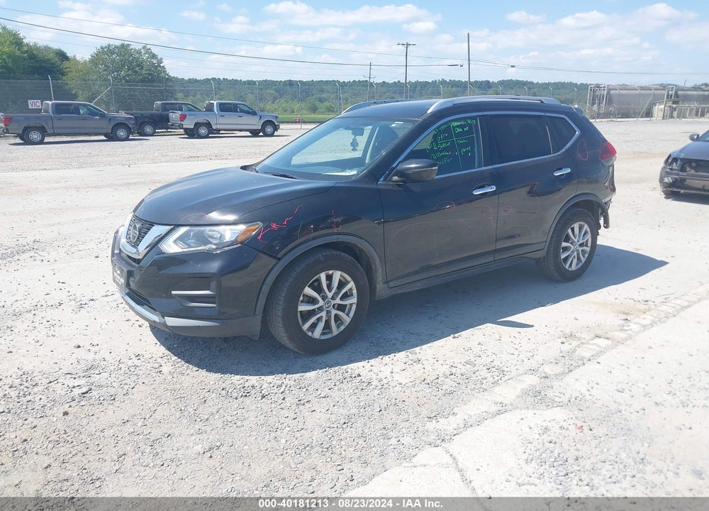 2018 NISSAN ROGUE SV VIN: KNMAT2MVXJP522981