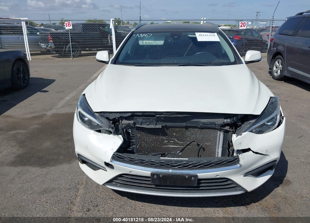 2019 INFINITI QX30 LUXE VIN: SJKCH5CP9KA004781