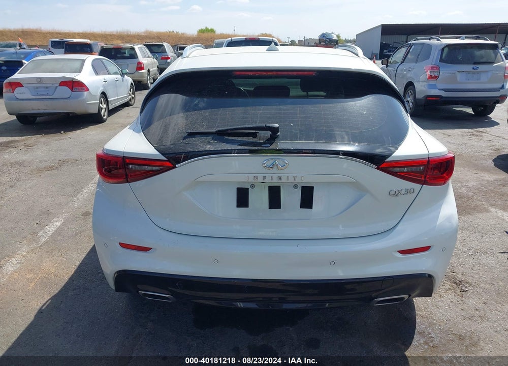 2019 INFINITI QX30 LUXE VIN: SJKCH5CP9KA004781
