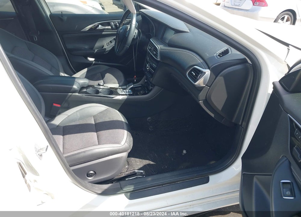2019 INFINITI QX30 LUXE VIN: SJKCH5CP9KA004781