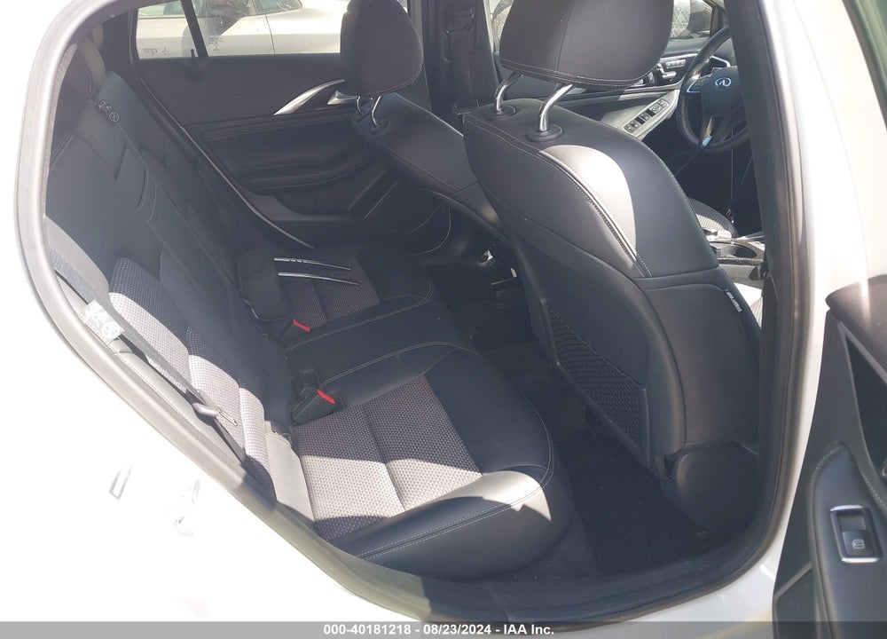 2019 INFINITI QX30 LUXE VIN: SJKCH5CP9KA004781