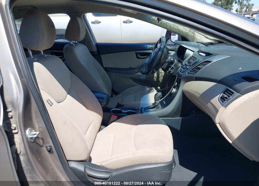 2016 HYUNDAI ELANTRA SE VIN: 5NPDH4AE7GH705645