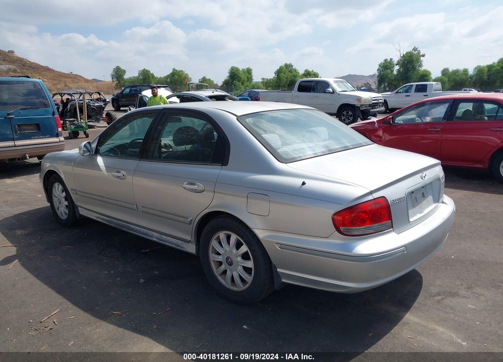 2003 HYUNDAI SONATA GLS/LX VIN: KMHWF35H93A766411