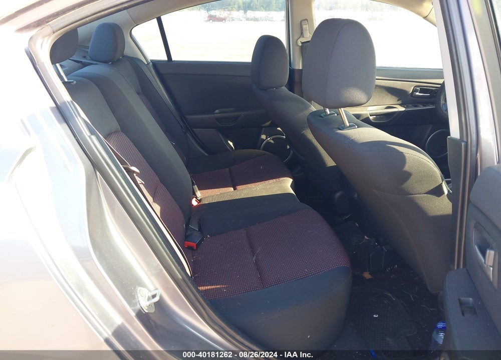 2005 MAZDA 3 S VIN: JM1BK323151239781