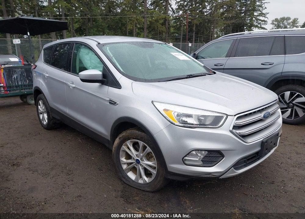 2017 FORD ESCAPE SE VIN: 1FMCU9G99HUC04144