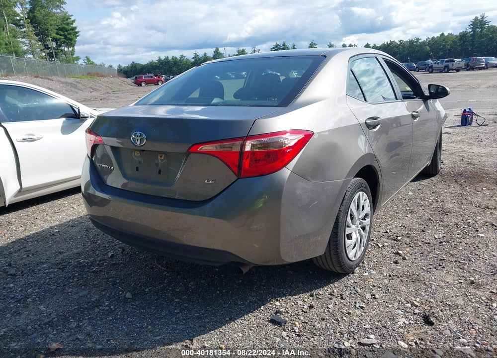 2019 TOYOTA COROLLA LE VIN: 2T1BURHE8KC147516