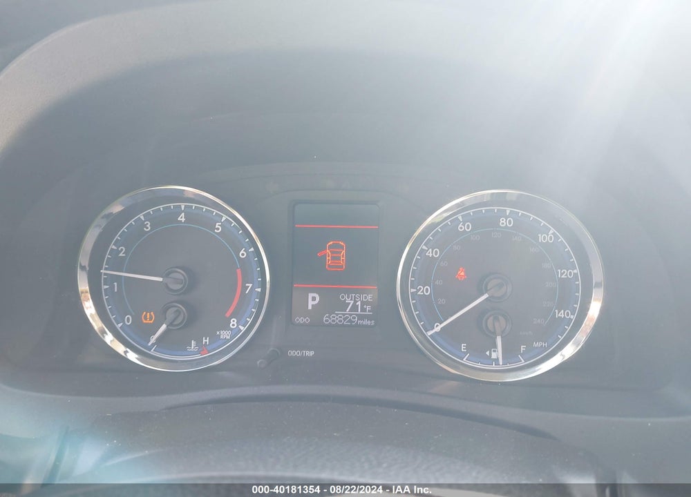 2019 TOYOTA COROLLA LE VIN: 2T1BURHE8KC147516