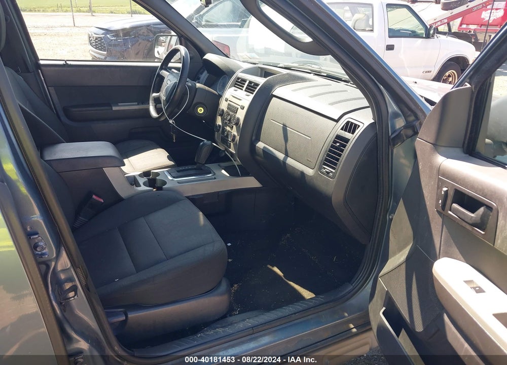 2010 FORD ESCAPE XLT VIN: 1FMCU0DG2AKD36940