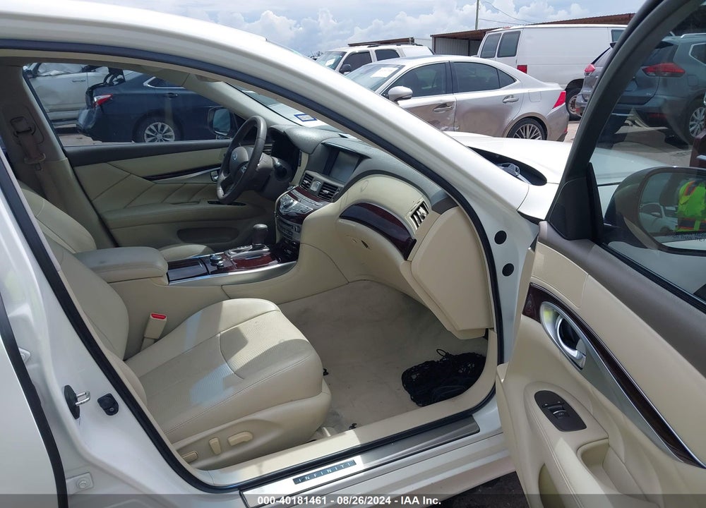 2015 INFINITI Q70 3.7 VIN: JN1BY1AP2FM541333