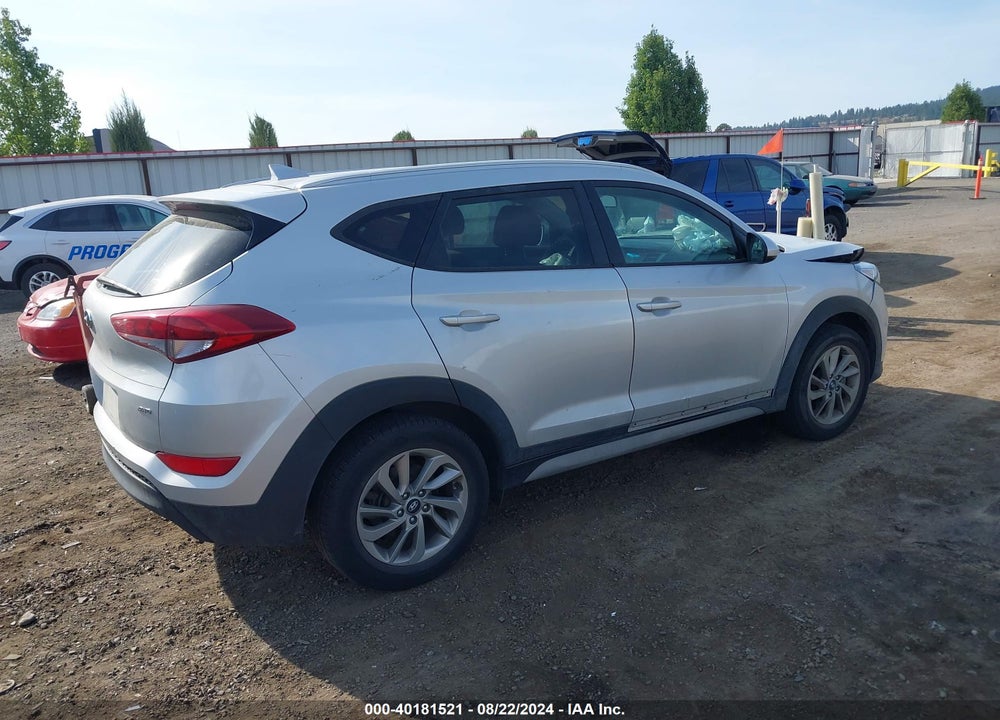 2018 HYUNDAI TUCSON SEL VIN: KM8J3CA45JU771266