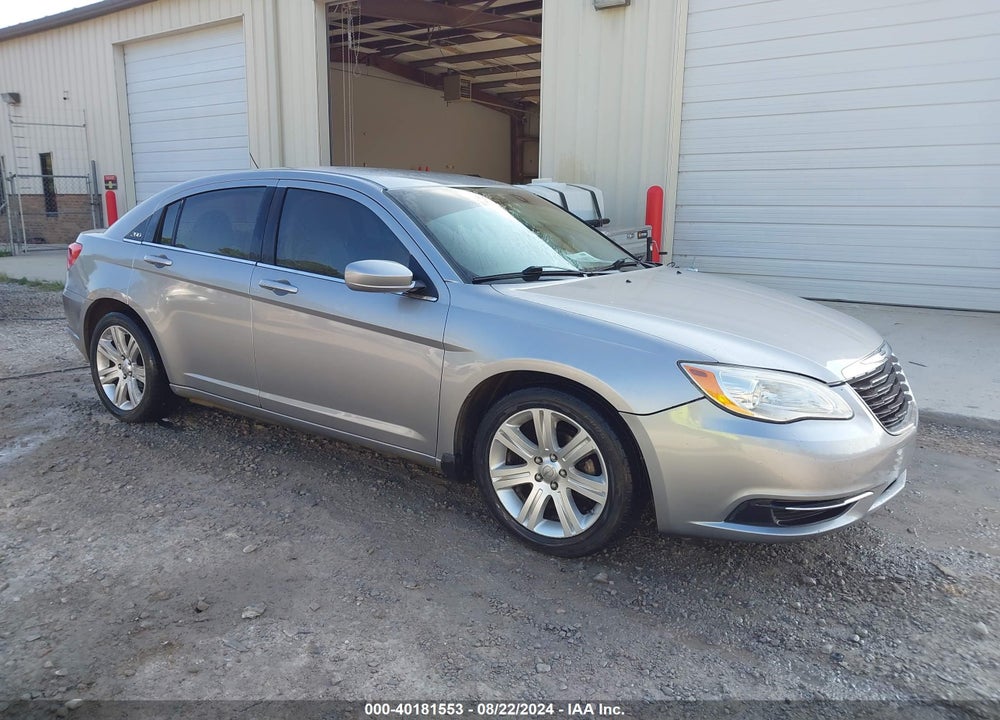 2013 CHRYSLER 200 LX VIN: 1C3CCBAB0DN698218