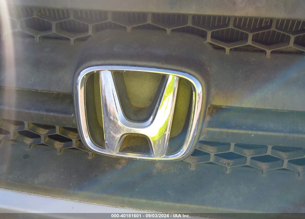 2005 HONDA PILOT EX-L VIN: 5FNYF18605B003165