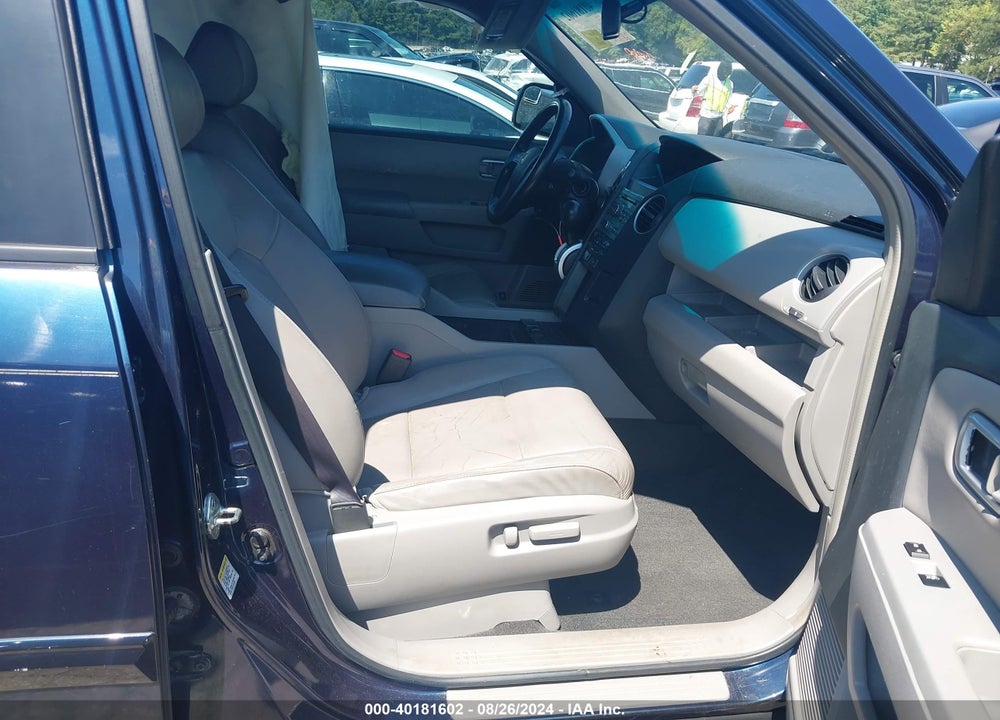 2009 HONDA PILOT EX-L VIN: 5FNYF38589B019705