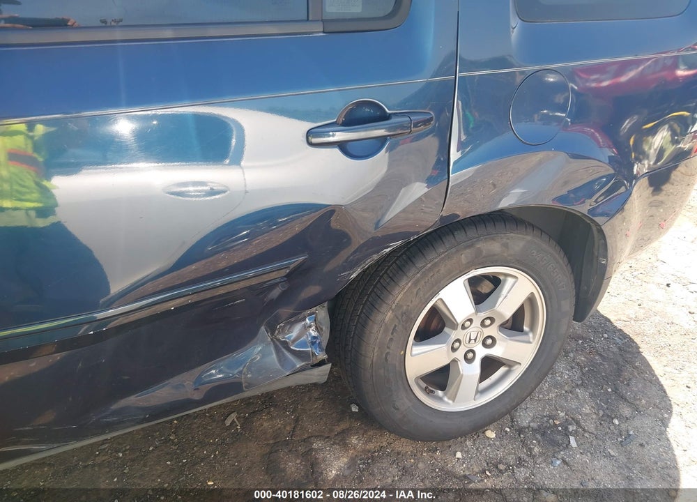 2009 HONDA PILOT EX-L VIN: 5FNYF38589B019705