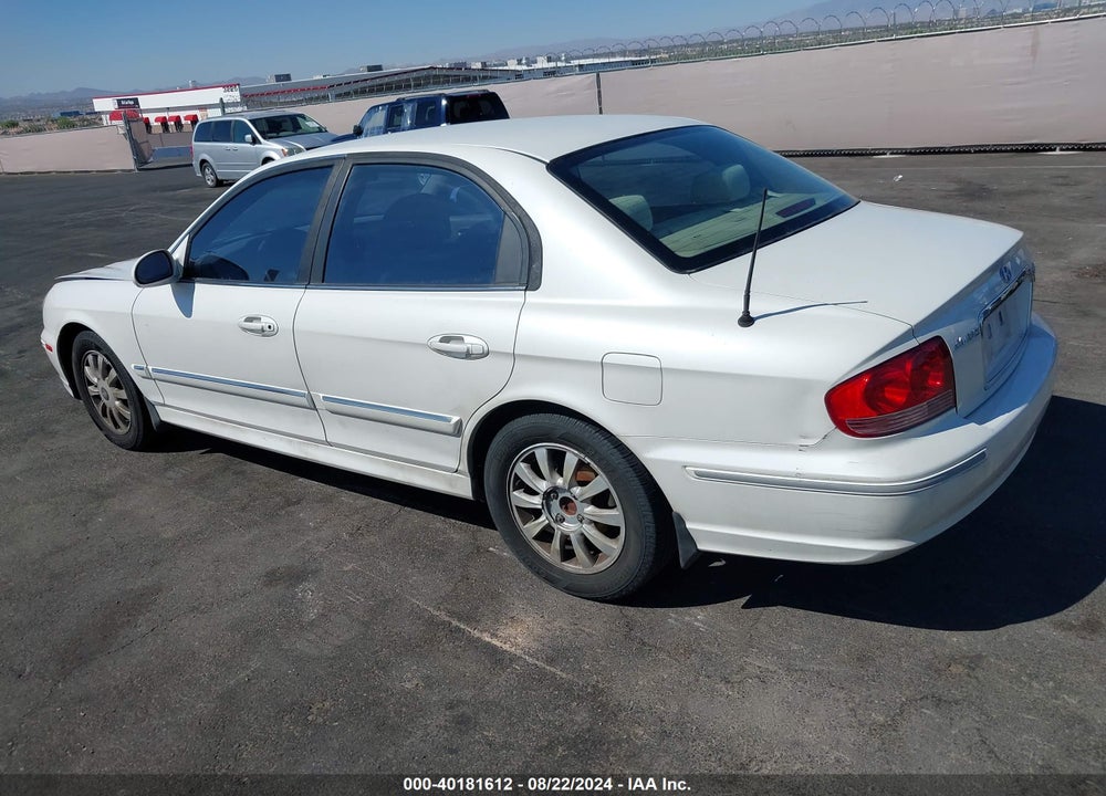 2004 HYUNDAI SONATA GLS/LX VIN: KMHWF35H74A941904