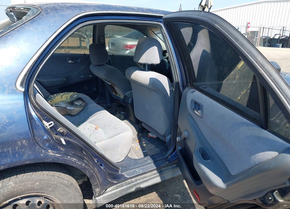 2002 HONDA ACCORD 2.3 VP VIN: 1HGCF86622A144721