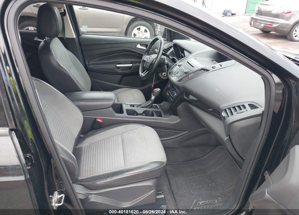 2017 FORD ESCAPE SE VIN: 1FMCU0G91HUB45019