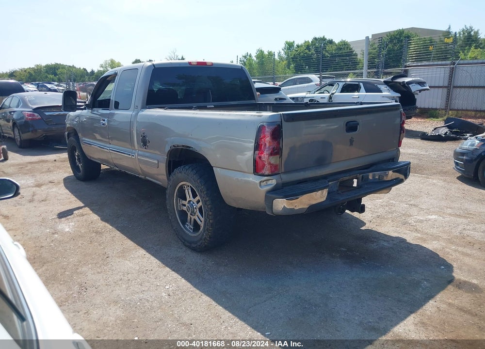 2002 GMC SIERRA 1500 SLE VIN: 2GTEK19T121132386