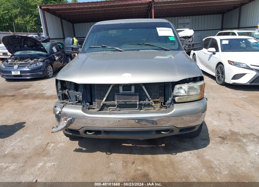 2002 GMC SIERRA 1500 SLE VIN: 2GTEK19T121132386