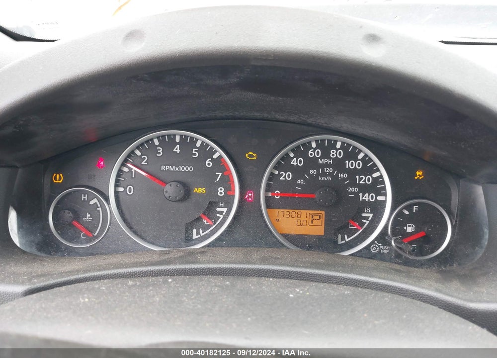 2012 NISSAN PATHFINDER SILVER VIN: 5N1AR1NN8CC616824