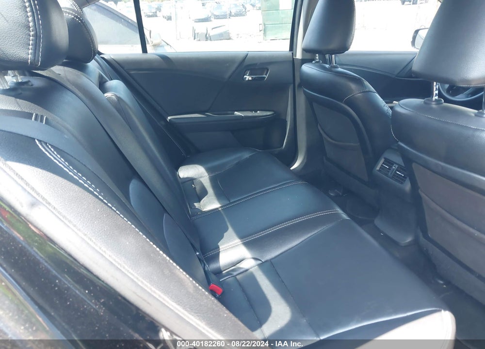 2013 HONDA ACCORD EX VIN: 1HGCR2F71DA243028