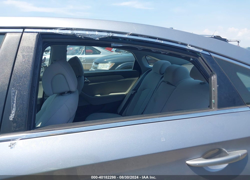 2016 HYUNDAI SONATA SE VIN: 5NPE24AF9GH304502