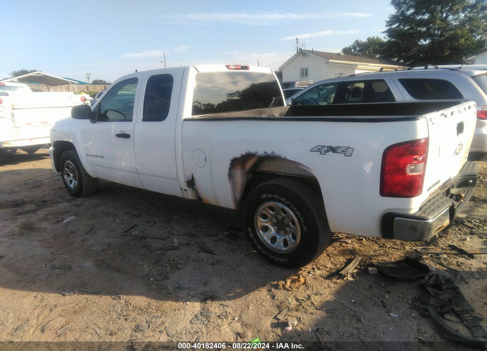 2008 CHEVROLET SILVERADO 1500 LS VIN: 2GCEK19C881319522