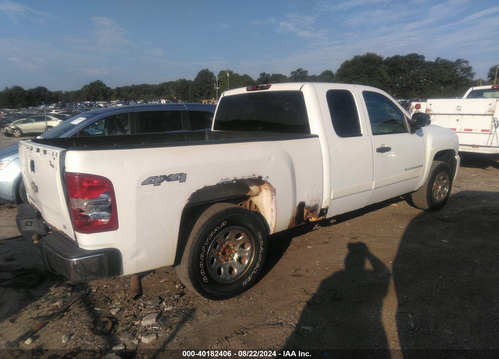 2008 CHEVROLET SILVERADO 1500 LS VIN: 2GCEK19C881319522