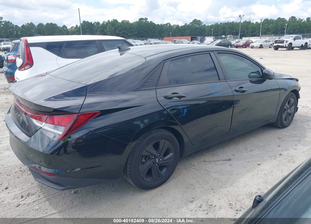 2021 HYUNDAI ELANTRA SEL VIN: 5NPLM4AGXMH027543