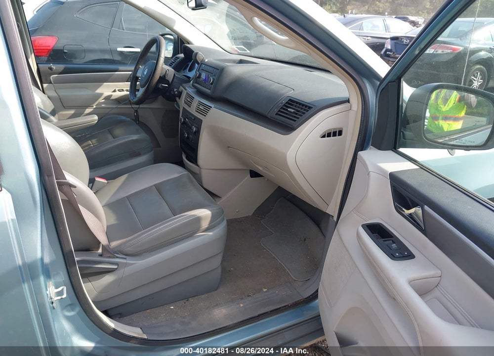 2009 VOLKSWAGEN ROUTAN SEL VIN: 2V8HW54X09R574921