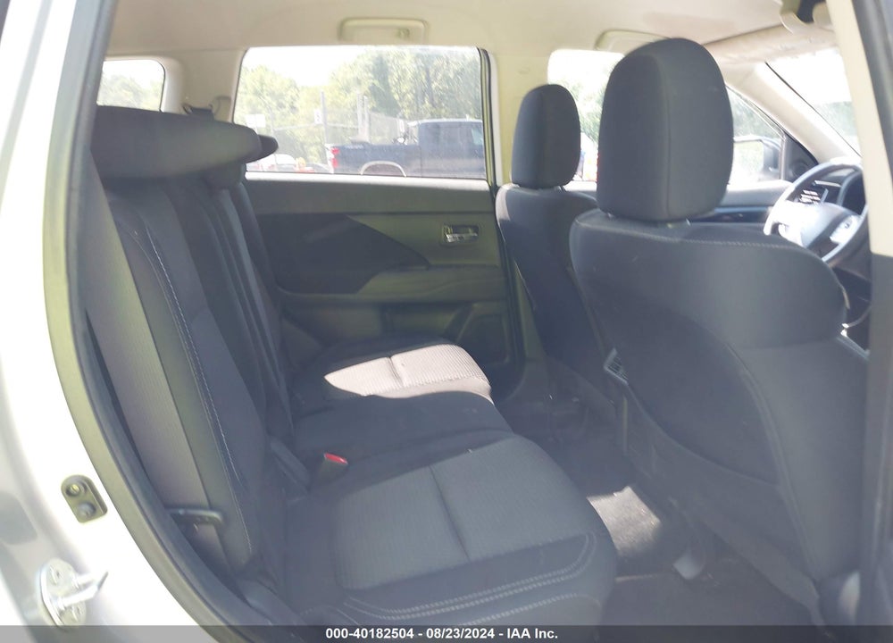 2019 MITSUBISHI OUTLANDER ES VIN: JA4AD2A37KZ047659