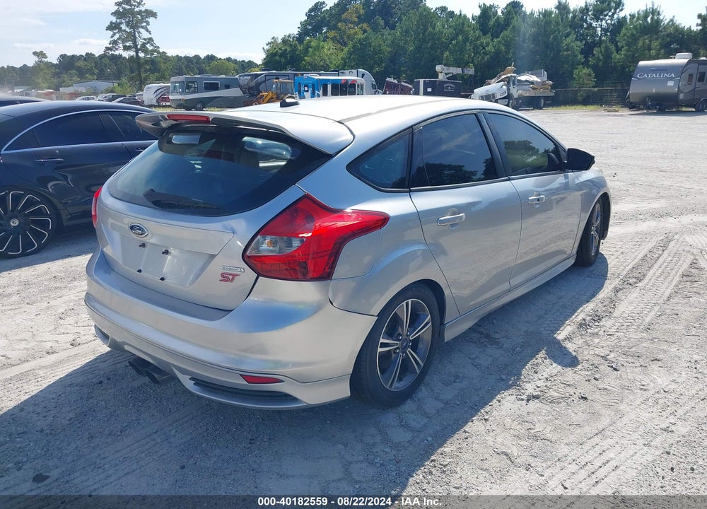 2014 FORD FOCUS ST VIN: 1FADP3L94EL109159