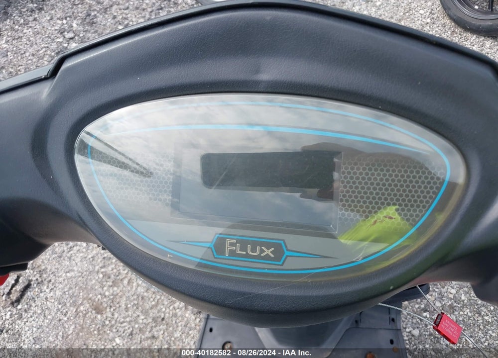 2019 FLUX EM1 VIN: R46F1CA2XKW000026