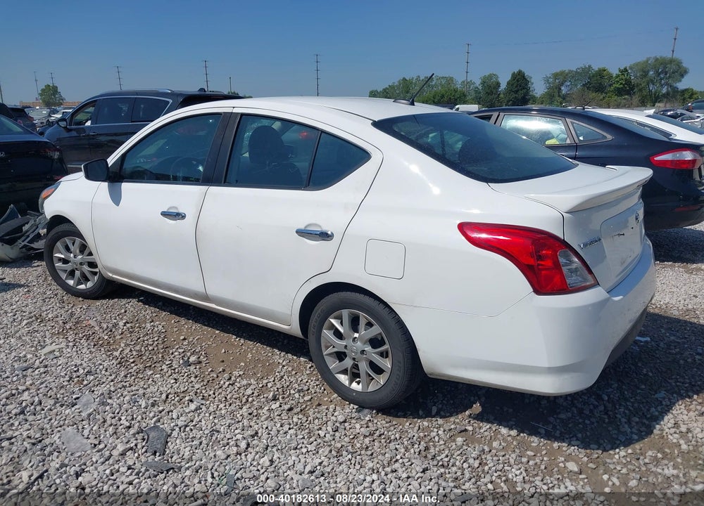 2018 NISSAN VERSA 1.6 SV VIN: 3N1CN7AP1JL860466