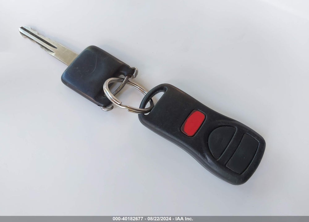 2008 NISSAN XTERRA S VIN: 5N1AN08W58C530176