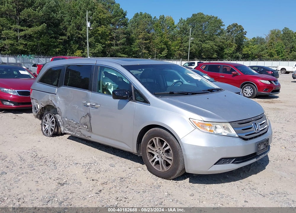 2011 HONDA ODYSSEY EX-L VIN: 5FNRL5H66BB102864