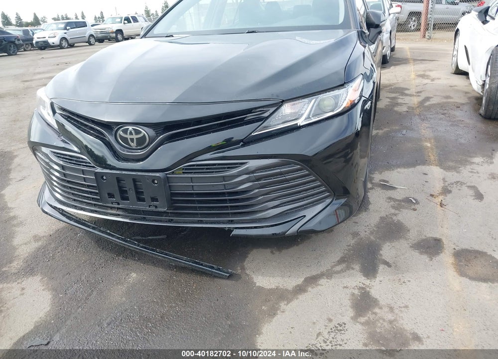 2018 TOYOTA CAMRY LE VIN: JTNB11HK5J3000685