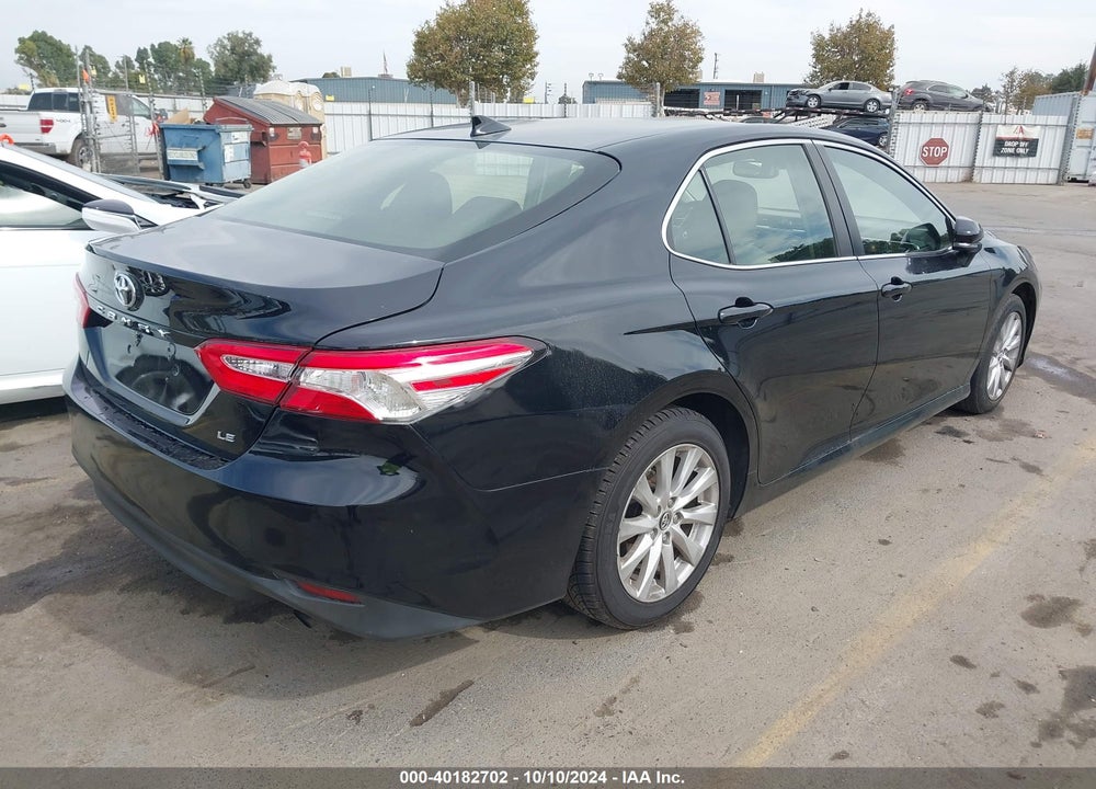 2018 TOYOTA CAMRY LE VIN: JTNB11HK5J3000685