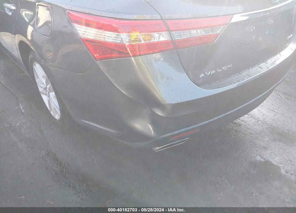 2015 TOYOTA AVALON XLE VIN: 4T1BK1EB8FU173734