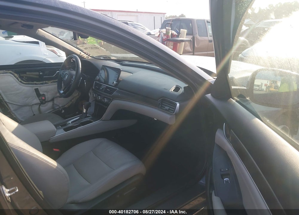 2018 HONDA ACCORD TOURING VIN: 1HGCV1F93JA072849