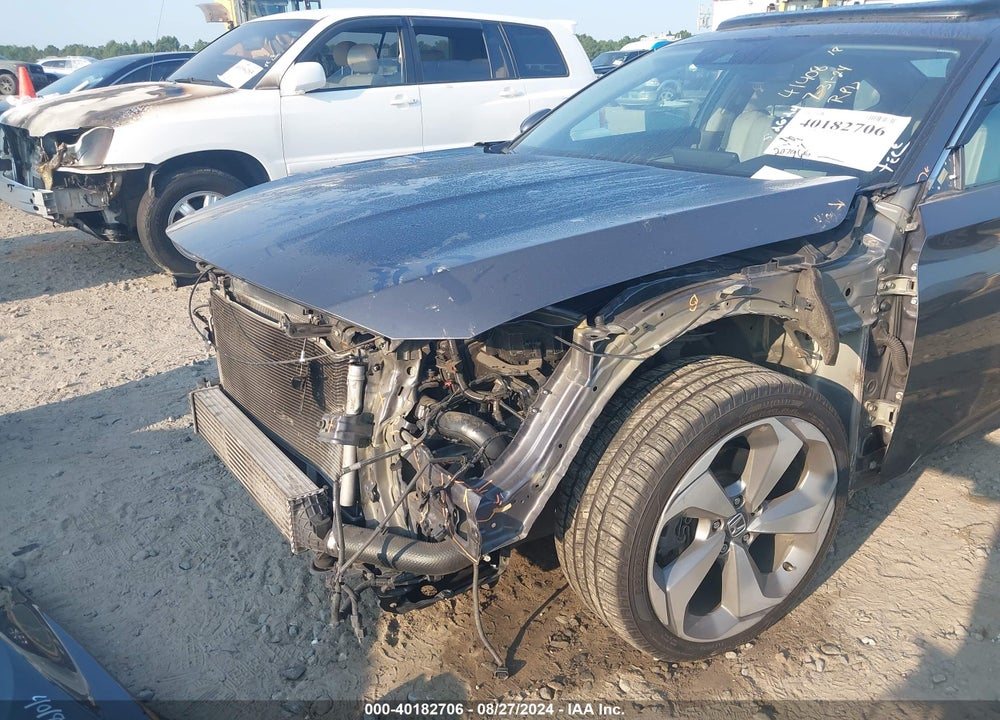 2018 HONDA ACCORD TOURING VIN: 1HGCV1F93JA072849