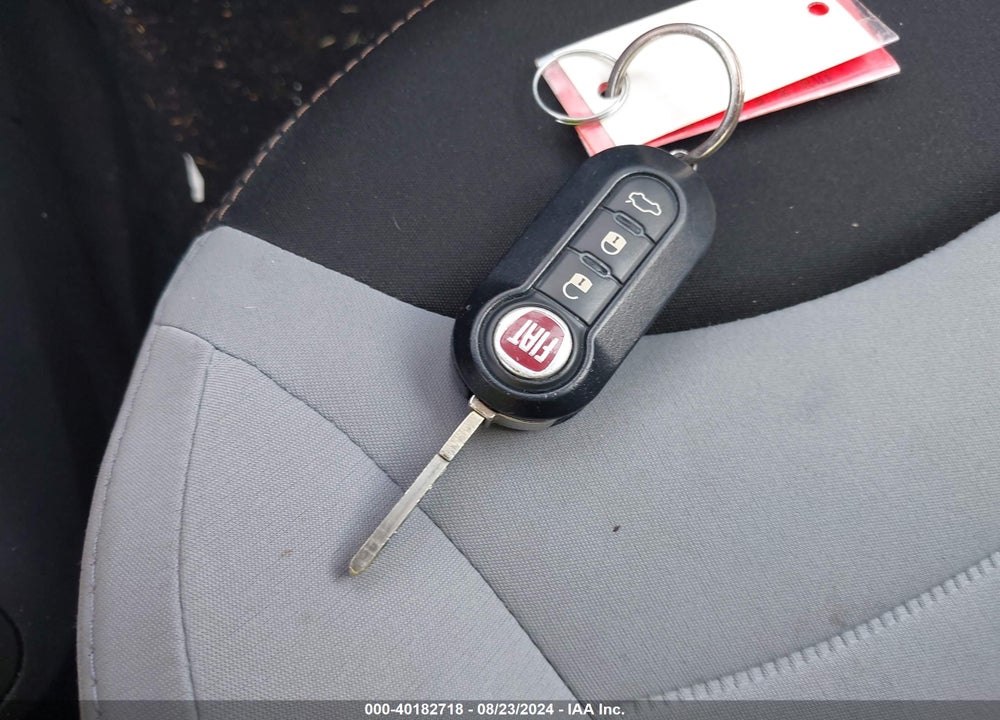 2014 FIAT 500L EASY VIN: ZFBCFABH4EZ019581