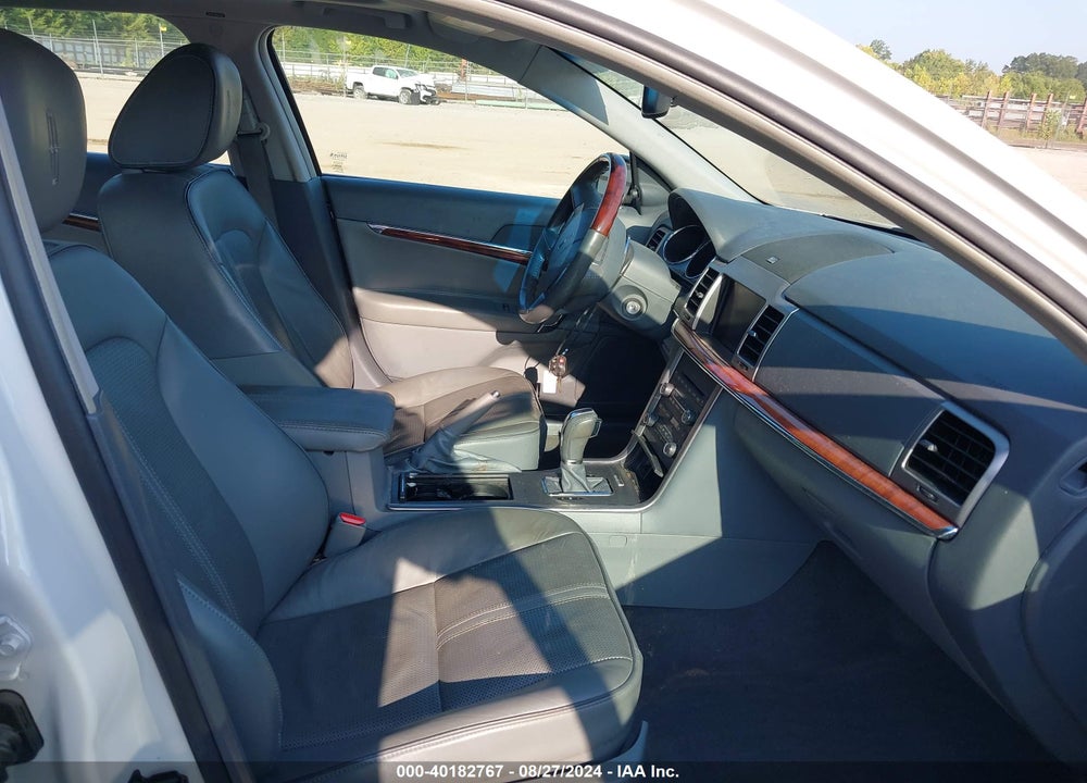 2010 LINCOLN MKZ VIN: 3LNHL2GC4AR606730