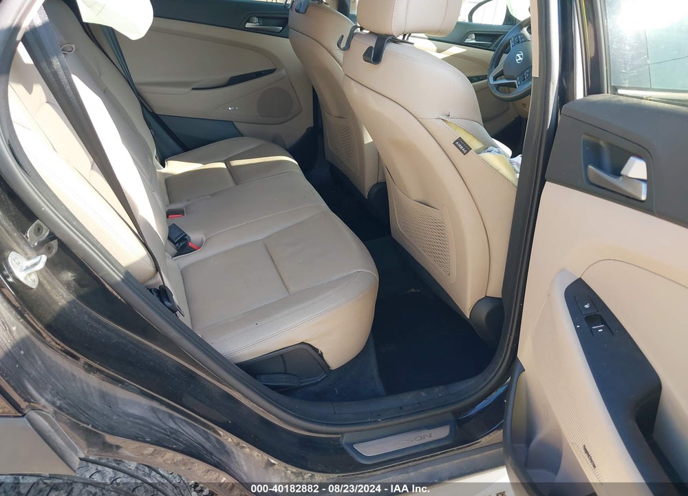 2017 HYUNDAI TUCSON LIMITED VIN: KM8J33A25HU351760