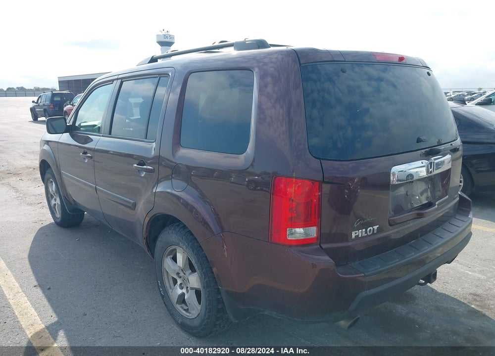 2010 HONDA PILOT EX-L VIN: 5FNYF4H54AB008484