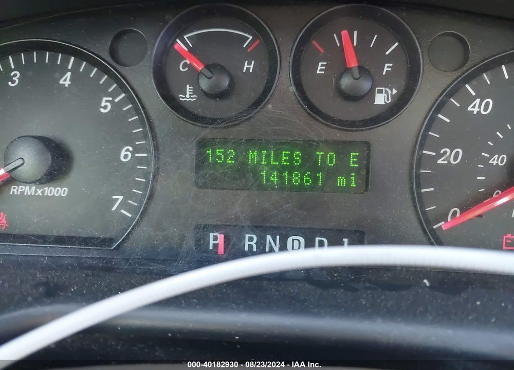 2004 FORD TAURUS SES VIN: 1FAFP55U74G184046
