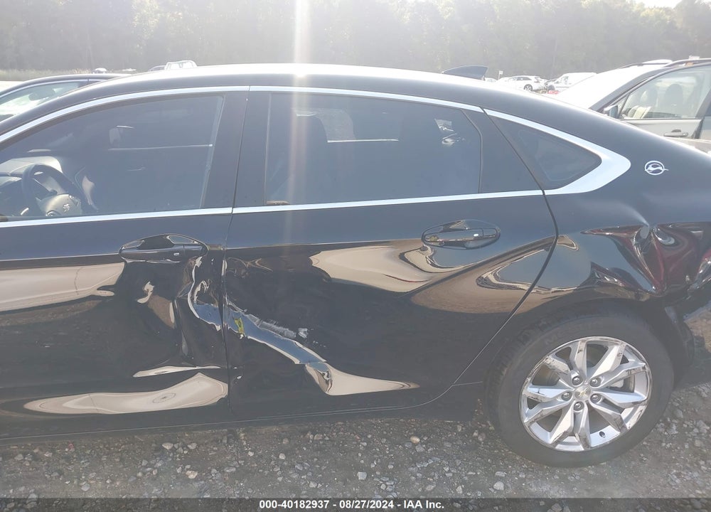 2018 CHEVROLET IMPALA 1LT VIN: 1G1105S35JU110957